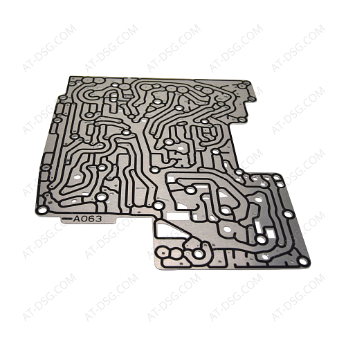 PLACA SEPARADORA DEL CUERPO DE LA VÁLVULA 1068227063 ZF Friedrichshafen AG